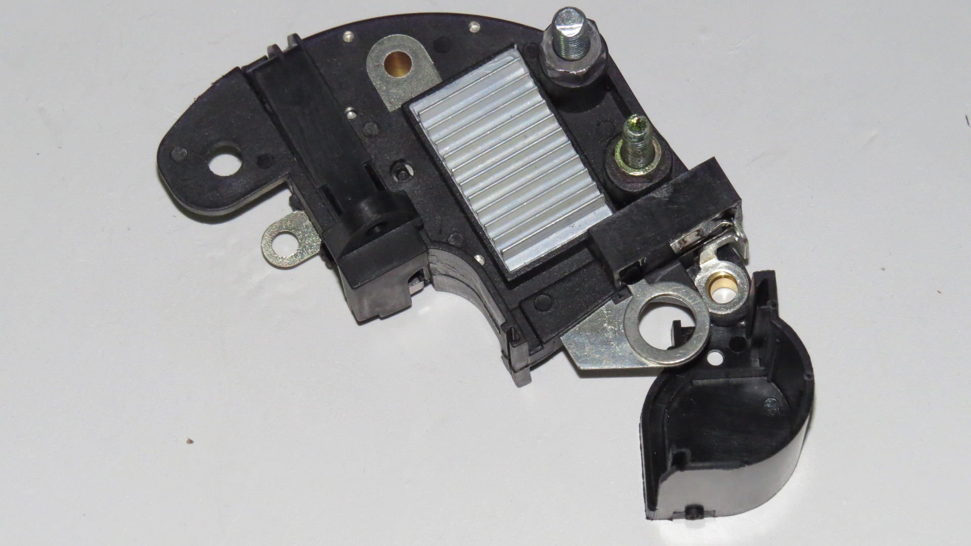 VX0122 KONJEKTÖR 12V (660) İÇTEN SOĞUTMA DOĞAN ŞAHİN KARTAL PALİO YM
