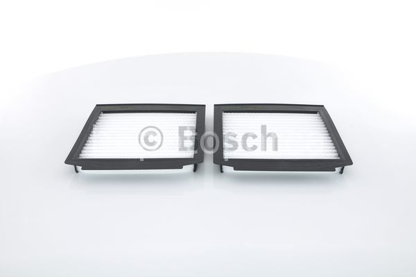 LAND ROVER GROUP Range Rover II 4.6i V8 AWD 09.1994 - 08.2002  BOSCH POLEN FİLTRESİ