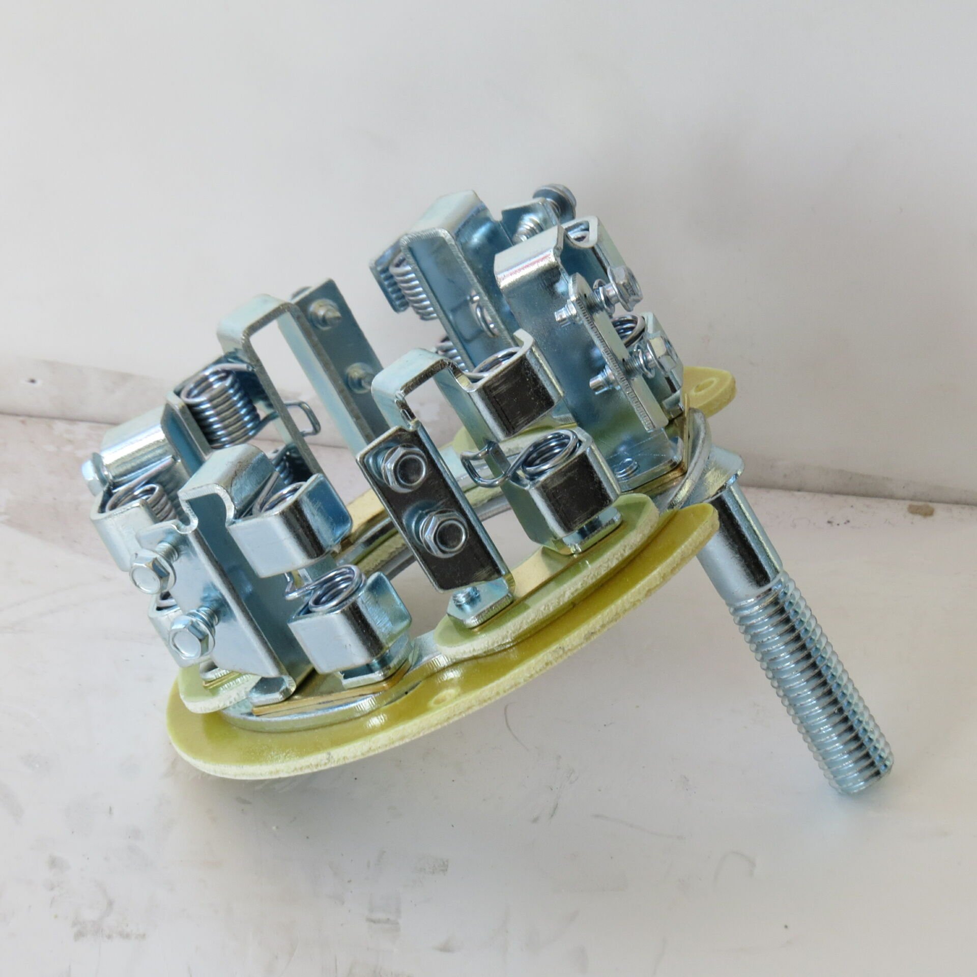 MEDOR BHD 210  KÖMÜR YUVASI YM 6 KÖÜRLÜ TİP CATERPİLLAR D7 D8 6 LI TEK YAY  1984974 1985065