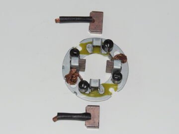 BHN 5001  KÖMÜR YUVASI 12V KIA BESTA CERES MAZDA 0285105500 0285100640 0285100840