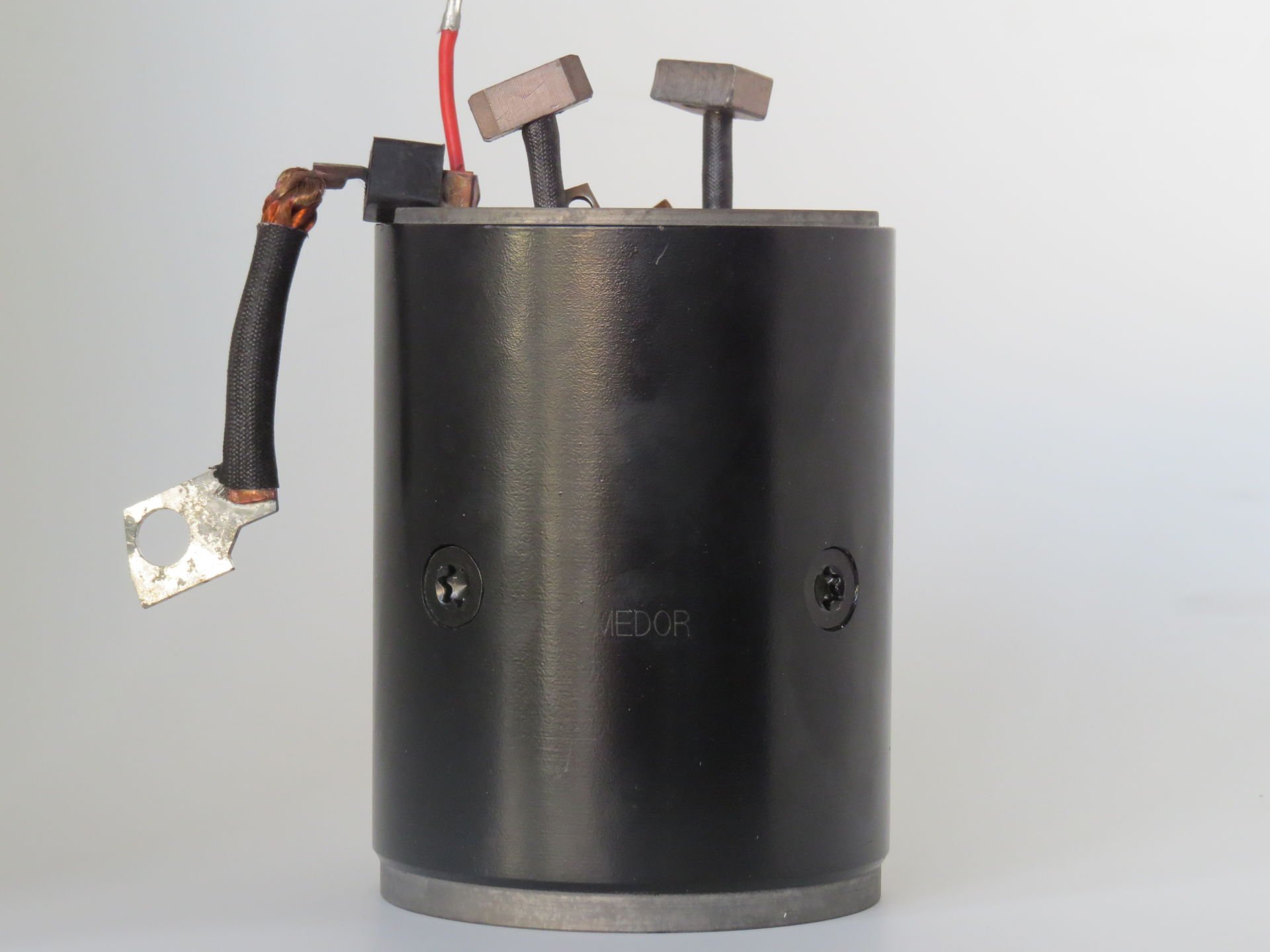 MEDOR BYC 101  MARŞ YASTIĞI 24V MERCEDES MAN DAF GÖVDELİ 2004124005