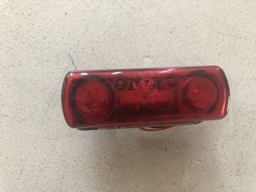 BK 211 PLAKA LAMBASI KIRMIZI