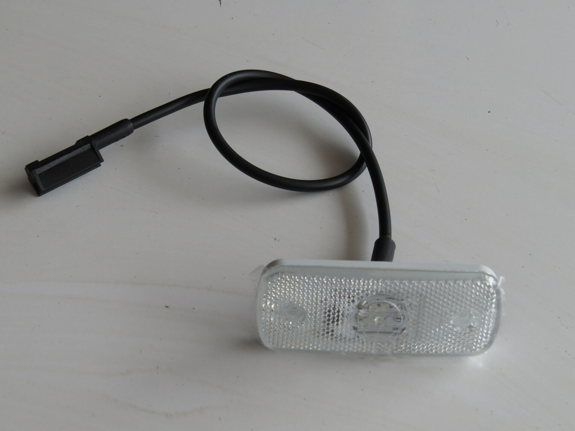 3065-M011Y00-A J.B.ÖN POZ.(2x0,75) TEK LED 24V- 50