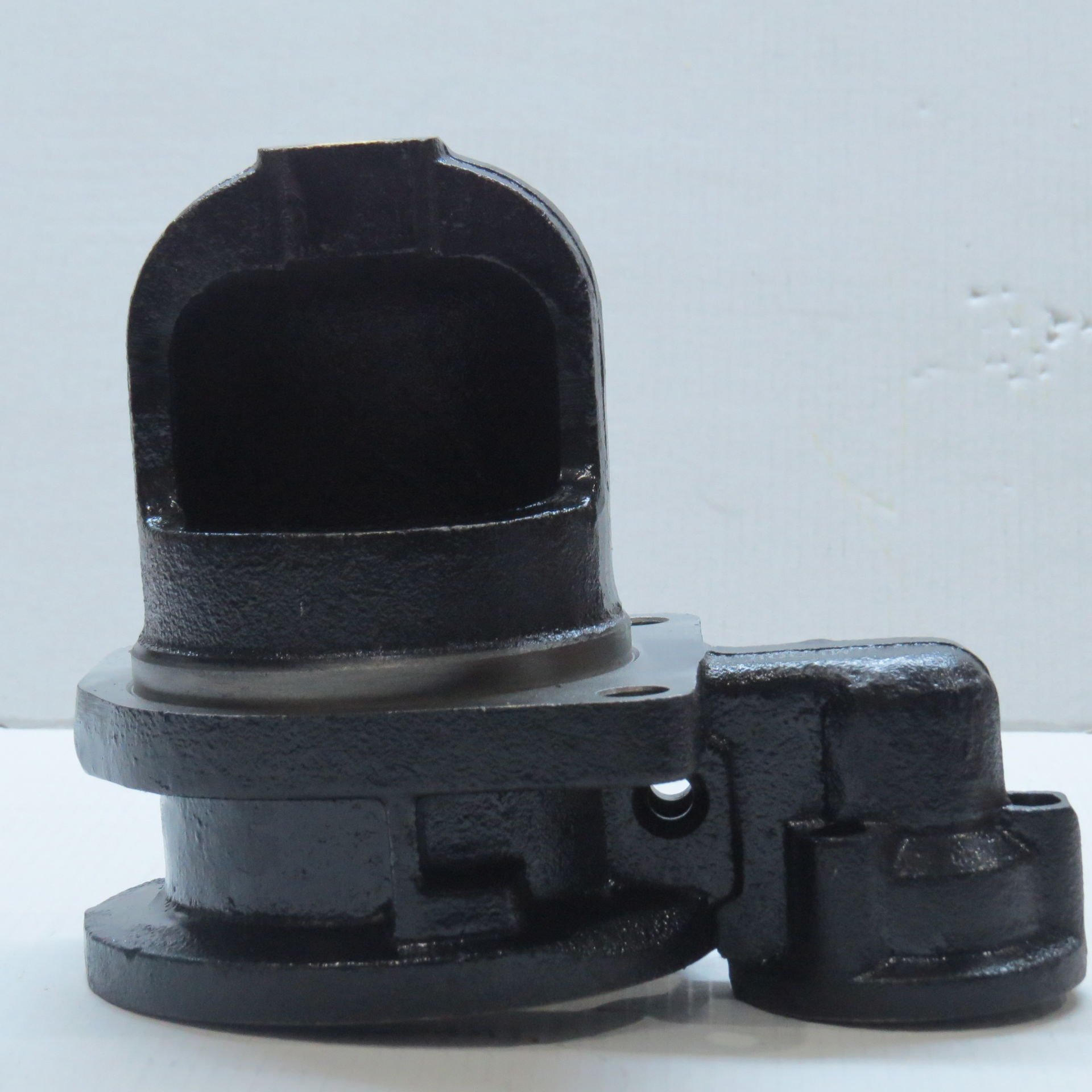 MC 340  PİNYON KAPAĞI BOSCH TİPİ YM SCANIA 124/164/82/92/93/95 1980>200