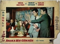 Yarın Başka Bir Gündür - Hülya Koçyiğit - Murat Soydan - Tanju Gürsu - Lobi Kartı - Haliyle