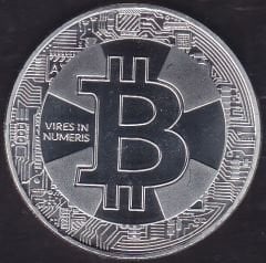 Bitcoin Gümüş Rengi Plastik Kapsülünde Çil