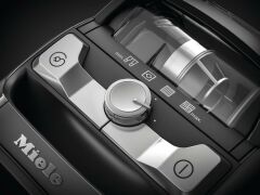 Miele Boost CX1 Cat&Dog PowerLine (11666940) Obsidian Siyahı Torbasız Süpürge