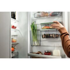 Electrolux EVFB1 Vakumlu Saklama Kabı