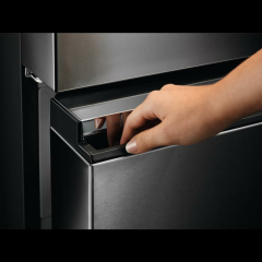 Electrolux LLI9VE54X0 900 MultiSwitch 4 Kapılı Solo Buzdolabı