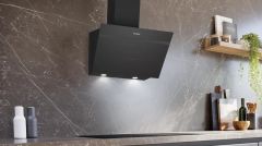 Siemens LC66KPJ60T İQ300 Duvar Tipi Davlumbaz 60 cm Siyah Cam