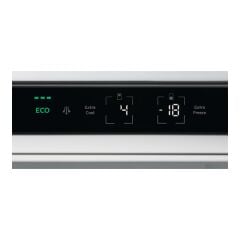 Electrolux LNG7TE18S Ankastre Buzdolabı 256 Litre