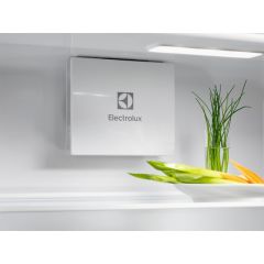 Electrolux LNG7TE18S Ankastre Buzdolabı 256 Litre