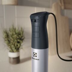 Electrolux E5HB2-8SS El Blender Seti