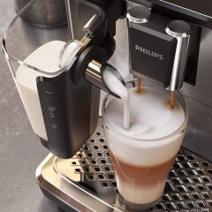 Philips EP3246/70 Tam Otomatik Espresso Makinesi