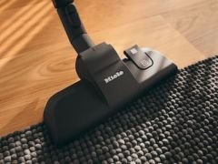 Miele Classic C1 Parquet XL Elektrikli Yer Süpürgesi