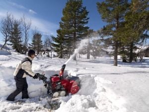 Honda Hs 970 K1 Et Paletli Kar Küreme Makinası