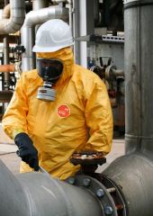 DUPONT Tychem C 2000 Biyolojik Koruma Tulumu EN14126
