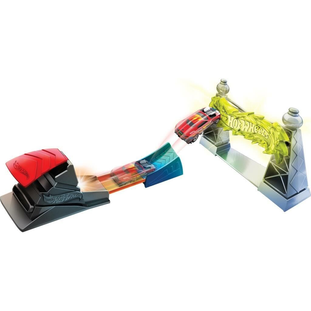 HOTWHEELS AKROBASI ATLAYISI YARIS SETI MTL-FTH79