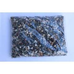 2 kg Teraryum Çakıl Taşı, Dekoratif Renkli Taş -10 Farklı Renk-1-2 cm çaplı 1 paket 2 kg Ağırlığında