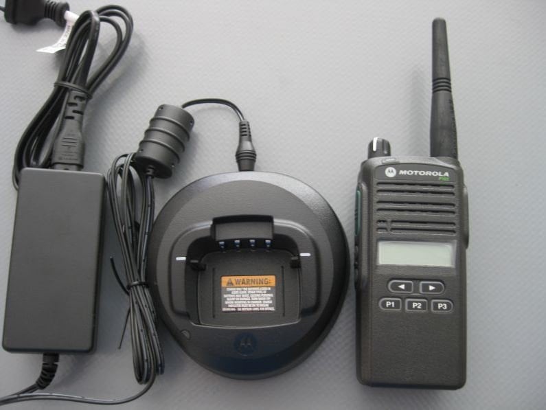 Motorla P165 VHF-UHF El Telsizi