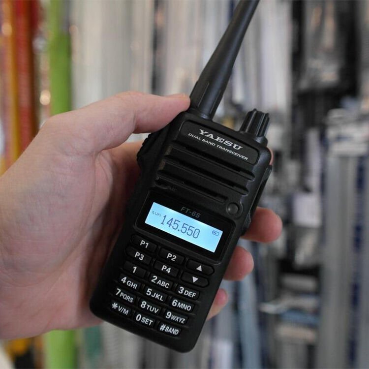 Yaesu FT-65E VHF/UHF El Telsizi