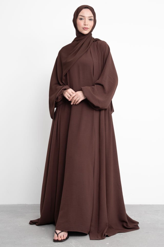 Abaya Takım İç Elbiseli