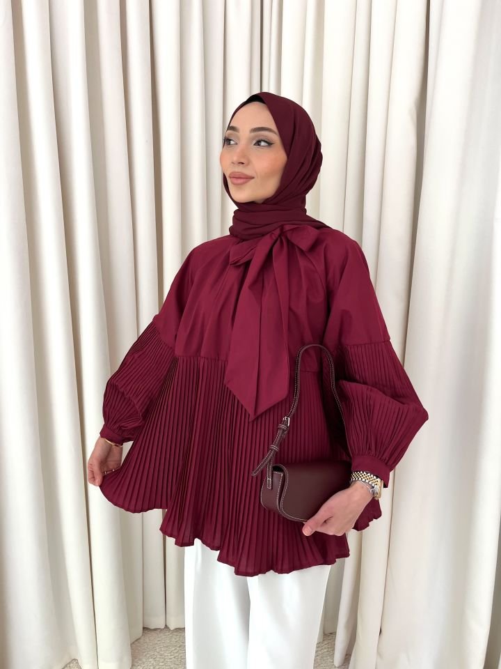 Pile Detaylı Fiyonk Bluz