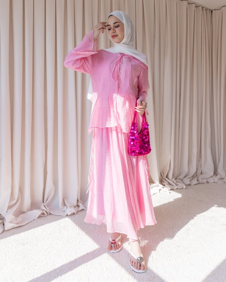 Pembe Esinti Takım