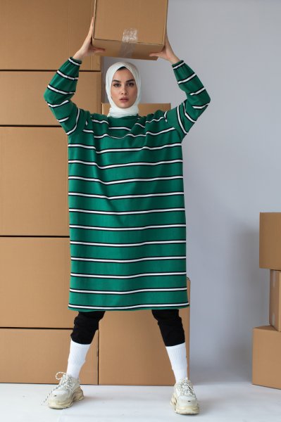YEŞİL ÇİZGİLİ OVERSIZE SWEAT