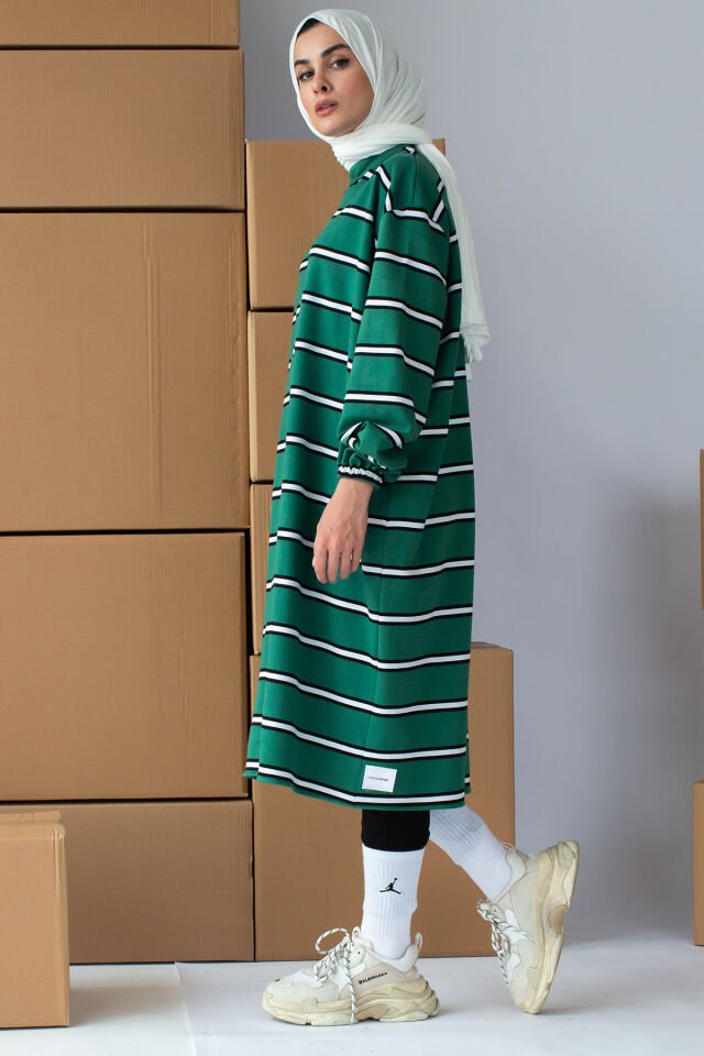 YEŞİL ÇİZGİLİ OVERSIZE SWEAT