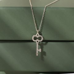 Taşlı Anahtar Kolye 718033 Silver