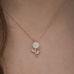 Gümüş Rose Sedef Çiçek Kolye