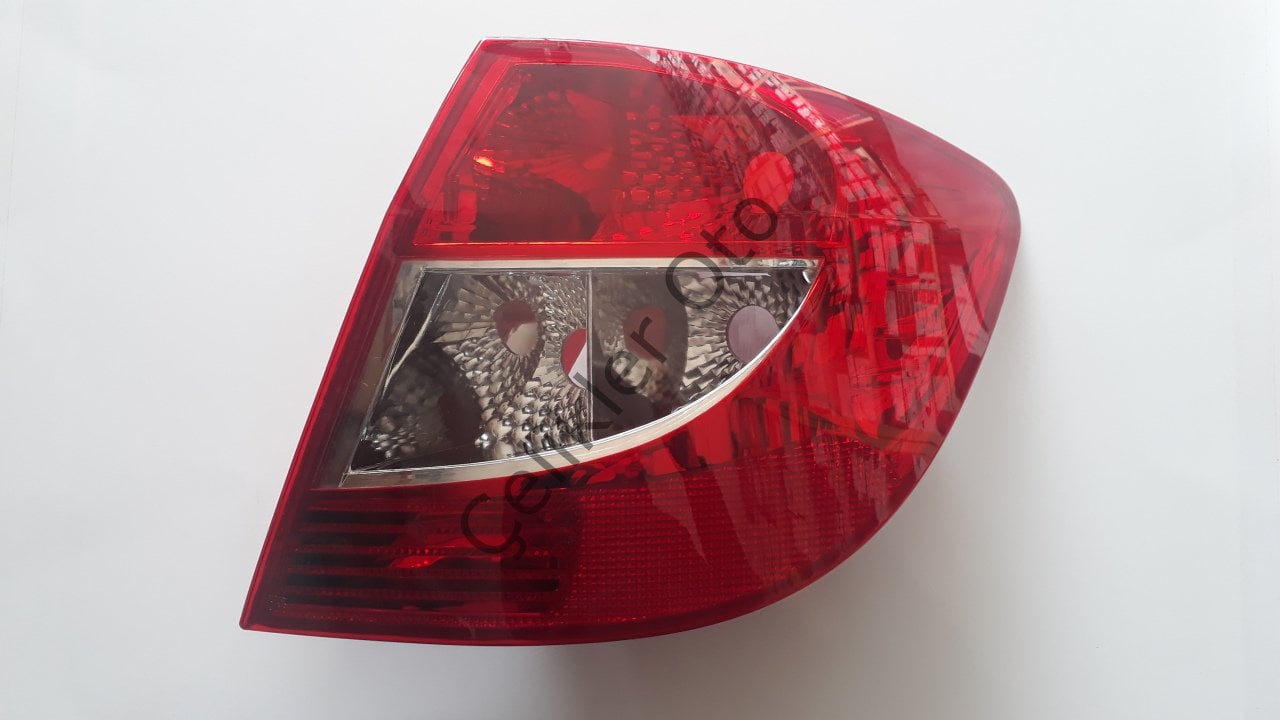 Sağ Stop Lambası Clio Symbol Thalia 8200700047