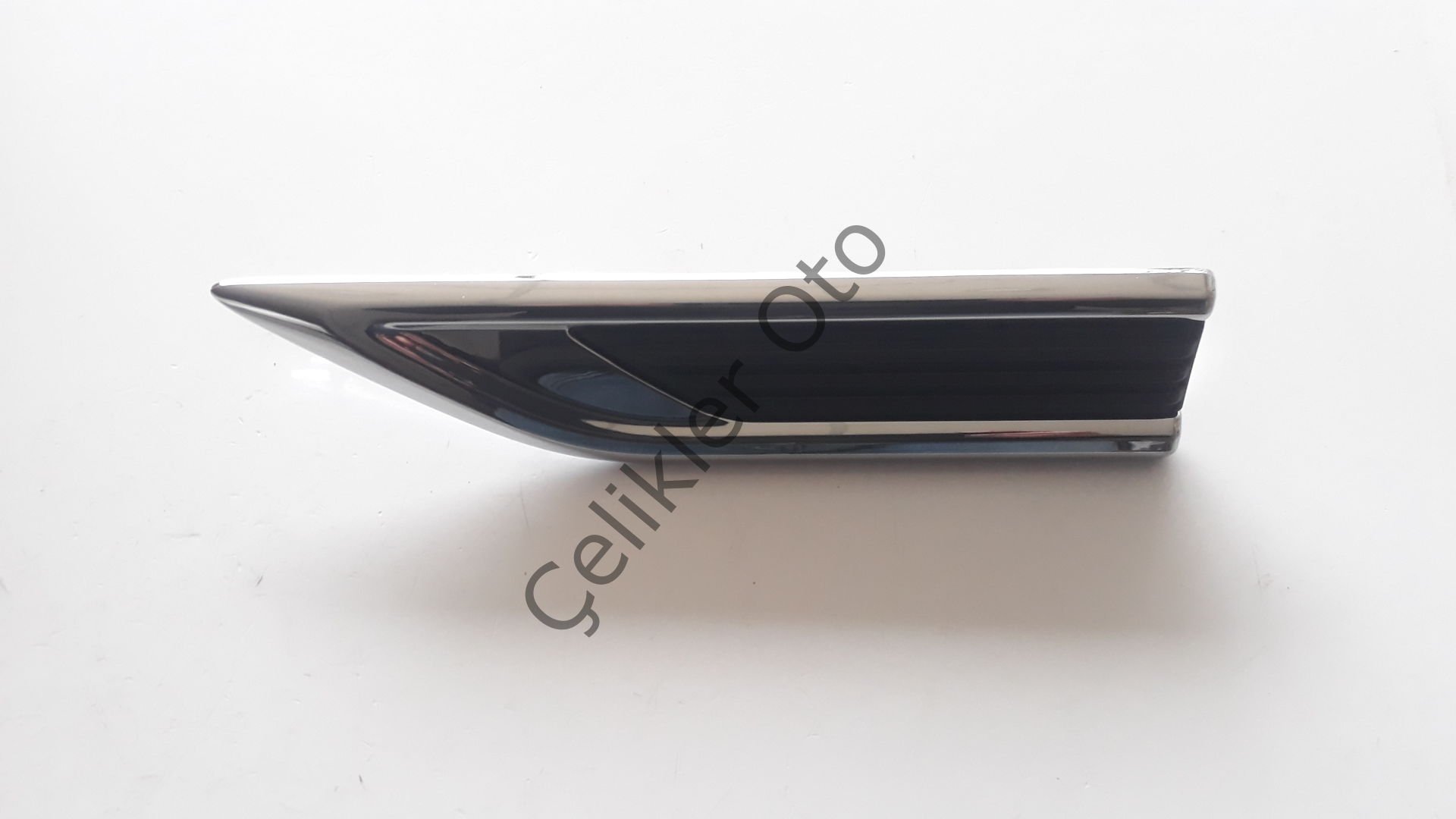 Sol Çamurluk Çıtası Talisman 638757750R