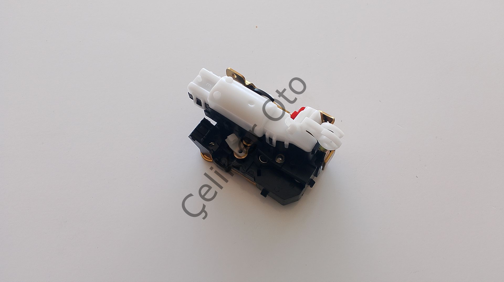 Sol Arka Kapı Kilidi Dacia Dokker Lodgy 825021093R