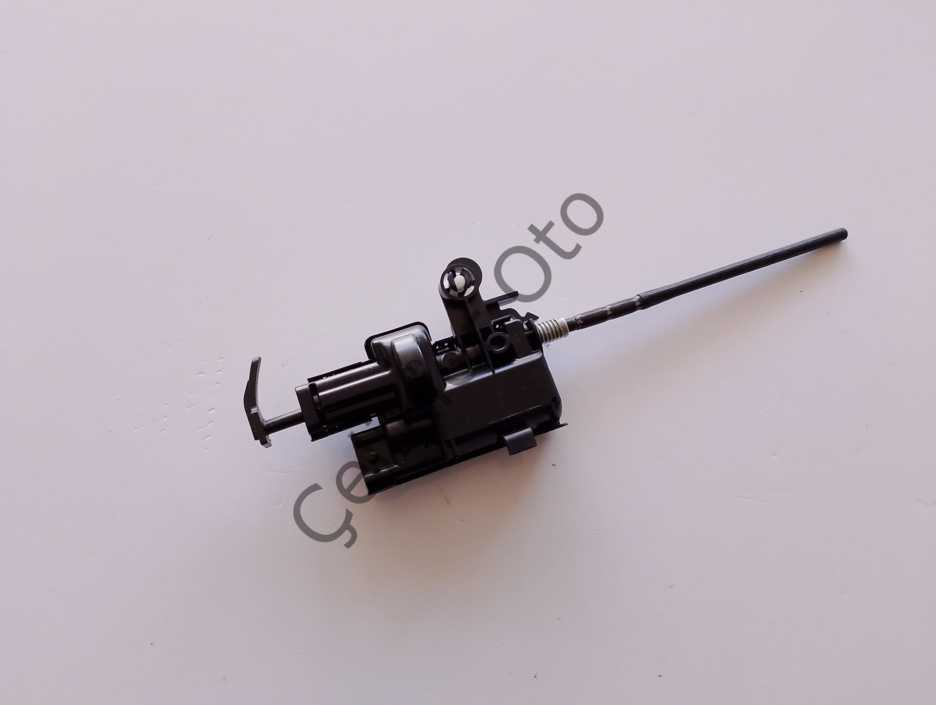 Depo Kapak Kilit Motoru Clio 3 Clio 4 Fluence Scenic 3 Captur 8200312600