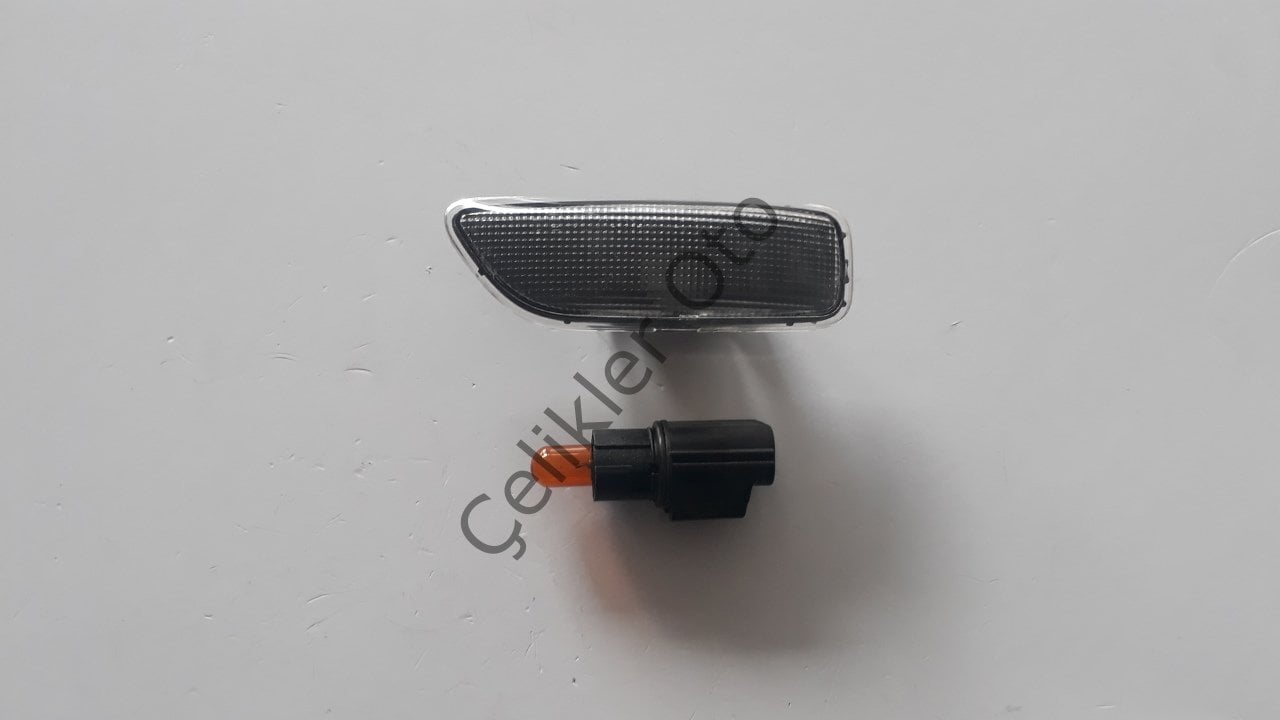 Sol Çamurluk Sinyali S60 S80 V70 XC70 XC90 8658946