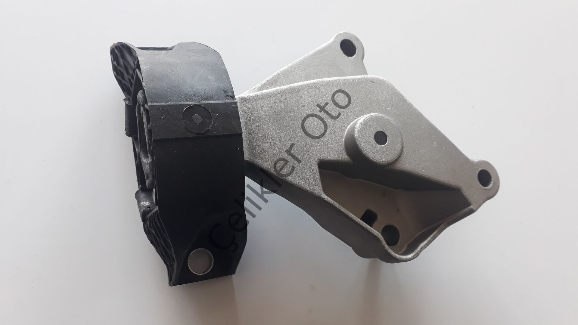 Sağ Üst Motor Takozu Logan Sandero Captur Clio 4 0,9Tce 113758313R