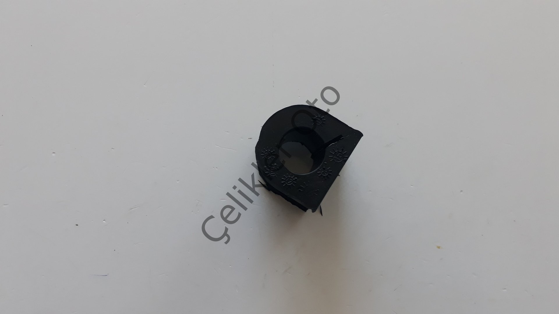 Ön Viraj Demir Orta Lastiği Duster 8200852550