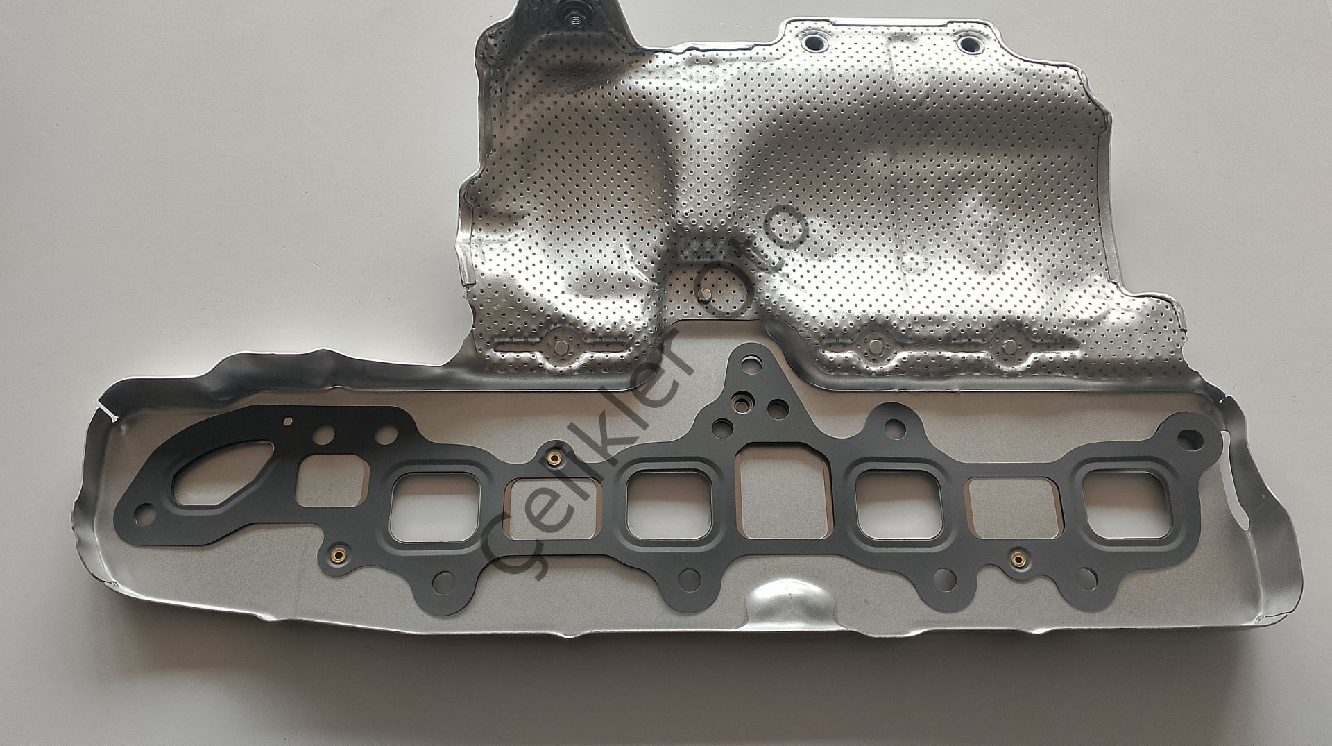 Eksoz Manifold Contası S60 V60 S90 V90 XC60 XC90 32290124