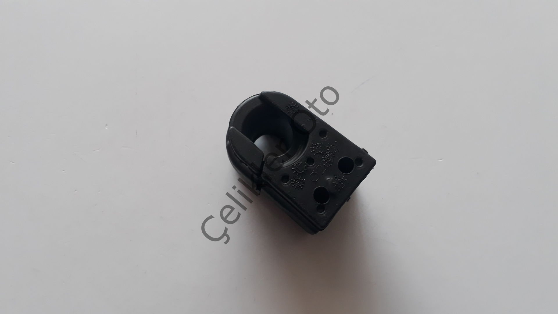 Viraj Demir Orta Lastiği Fluence Megane 3 Scenic 3 546120005R