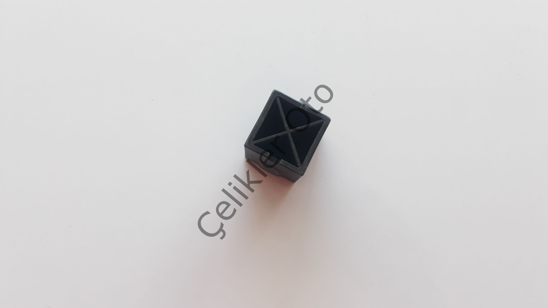 Viraj Demir Lastiği Alt Takozu Clio 3 Clio 4 Modüs 7701059673