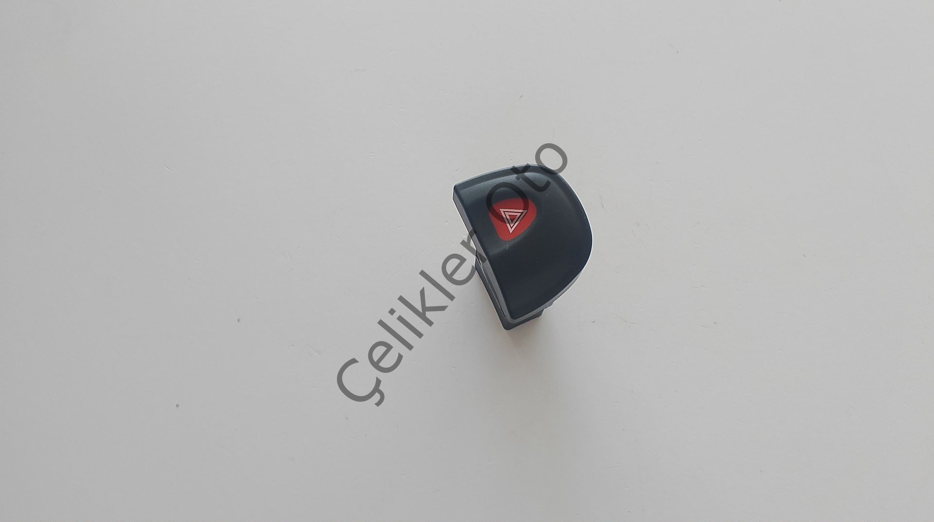 Flaşör Dörtlü Anahtarı Megane 7700435867