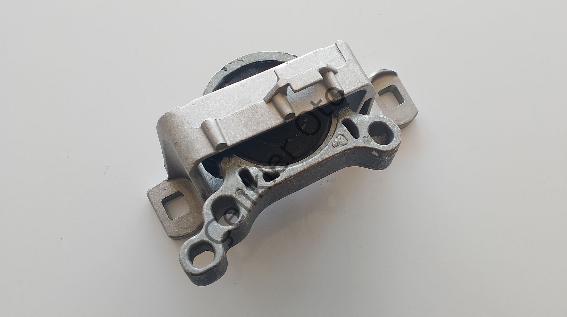 Sağ Motor Takozu Üst V40 2013->Benzinli 31401726