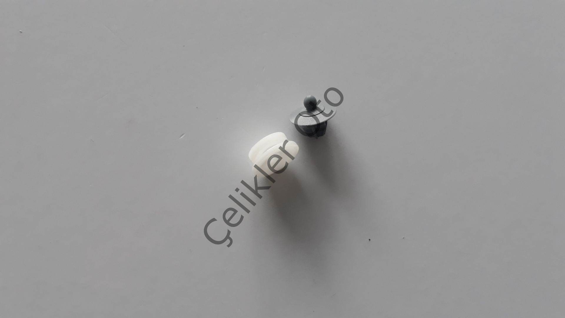 Kapı Döşeme Klipsi Renault Megane 7703077430