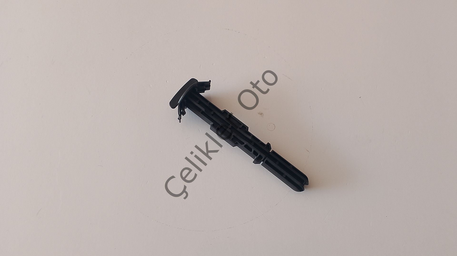 Radyatör Üst Pimi Ayağı Clio 5 215432175R