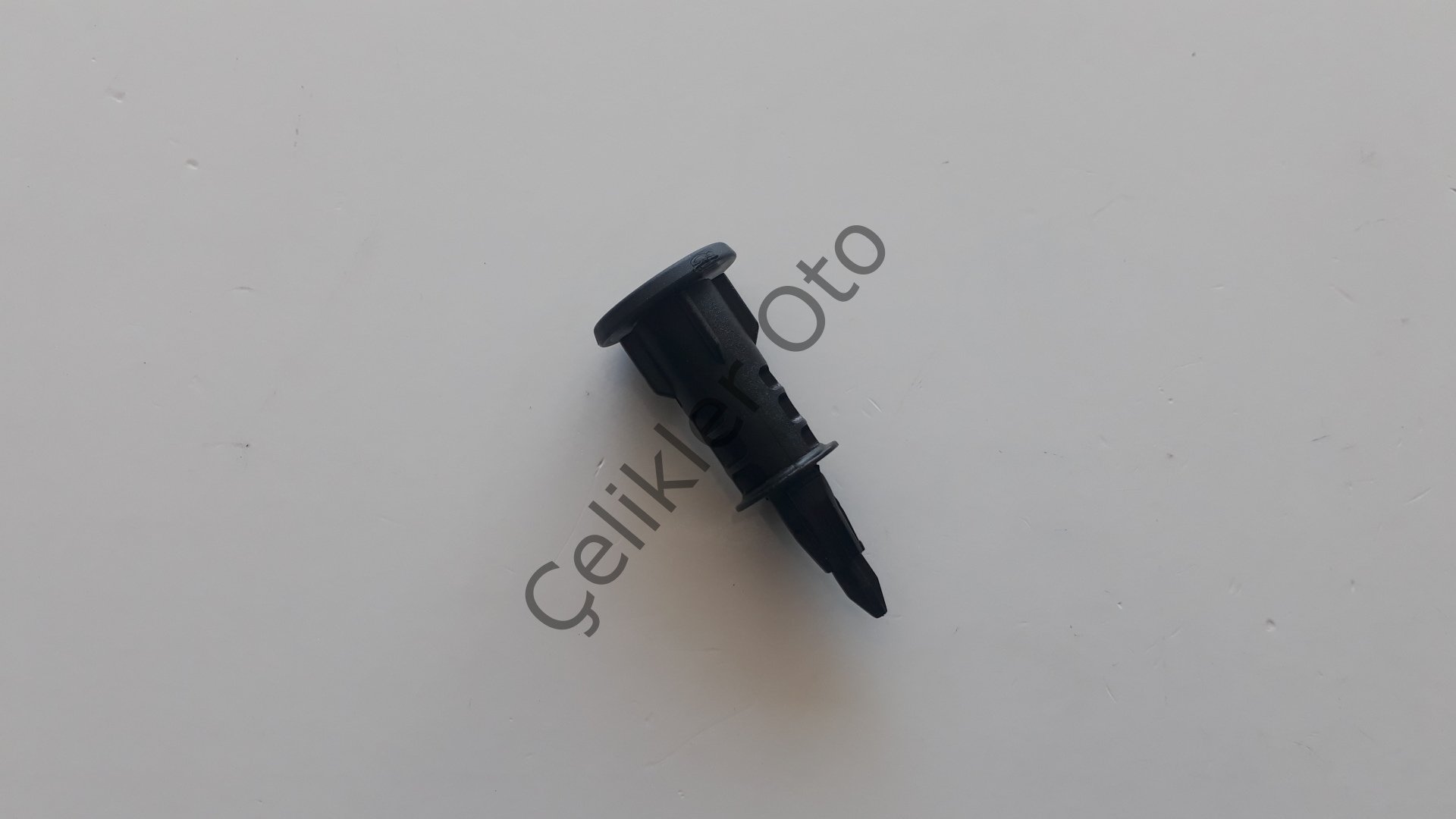 Bagaj Kilit Braketi Fluence Clio 3 Megane 3 Talisman 8200401454