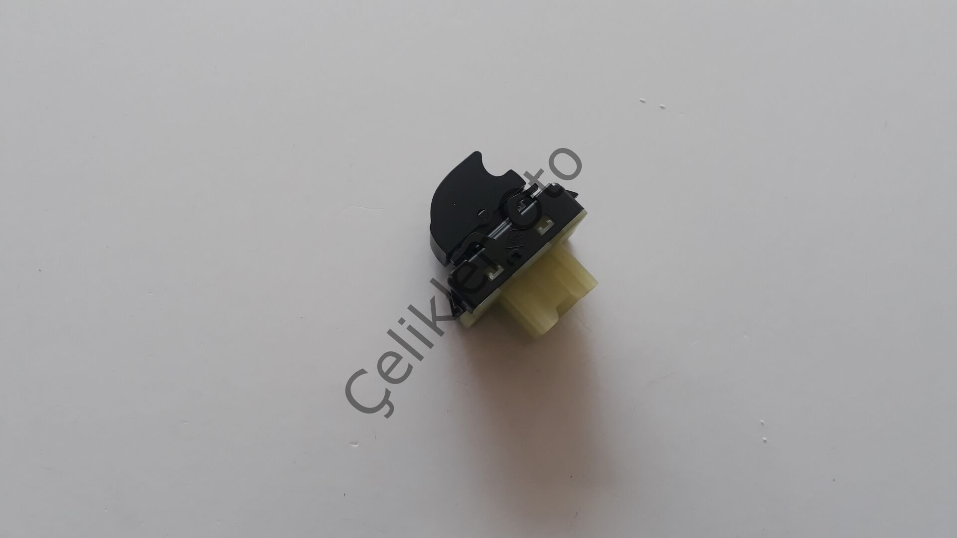 Cam Açma Anahtarı Clio Joy Duster Lodgy Dokker Captur 254218614R