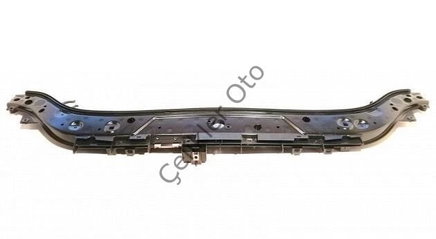 Ön Panel Üst Traversi Megane 2 8200137494