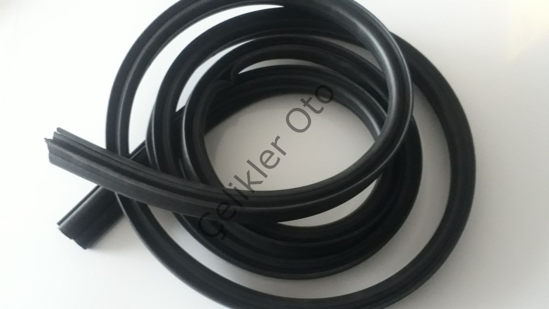 Bagaj Fitili Lastiği Fluence 908300018R